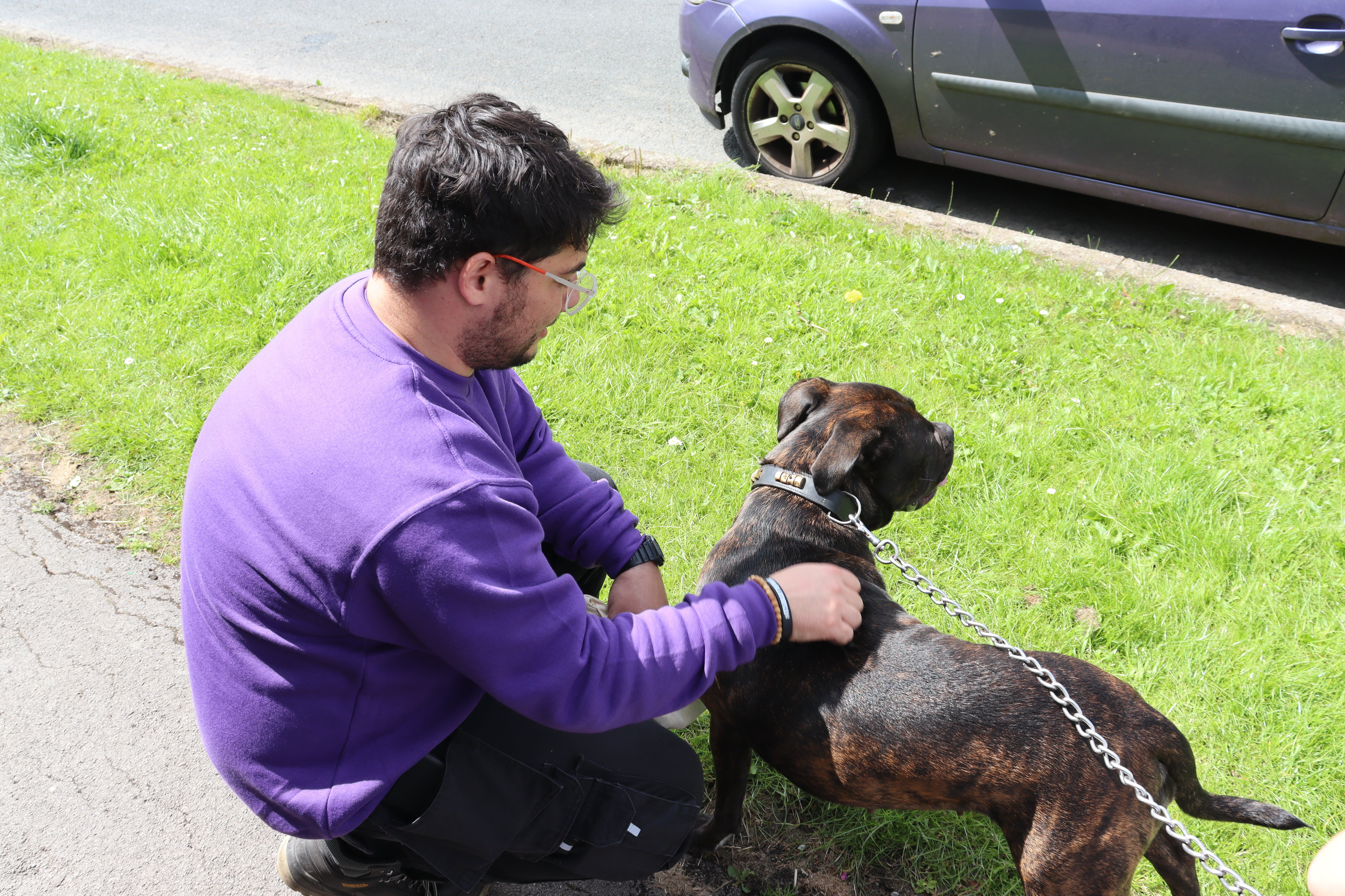 Engagement officer and dog